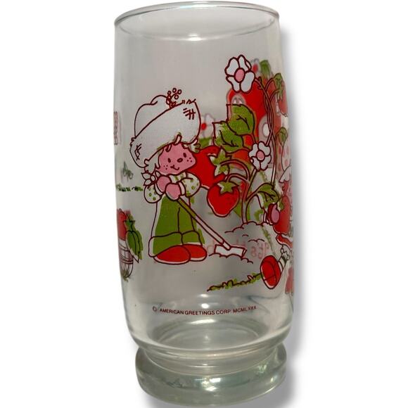 Vintage 1980’s Strawberry Shortcake Clear Glass Cup Its All Berries Red Print - Picture 3 of 3